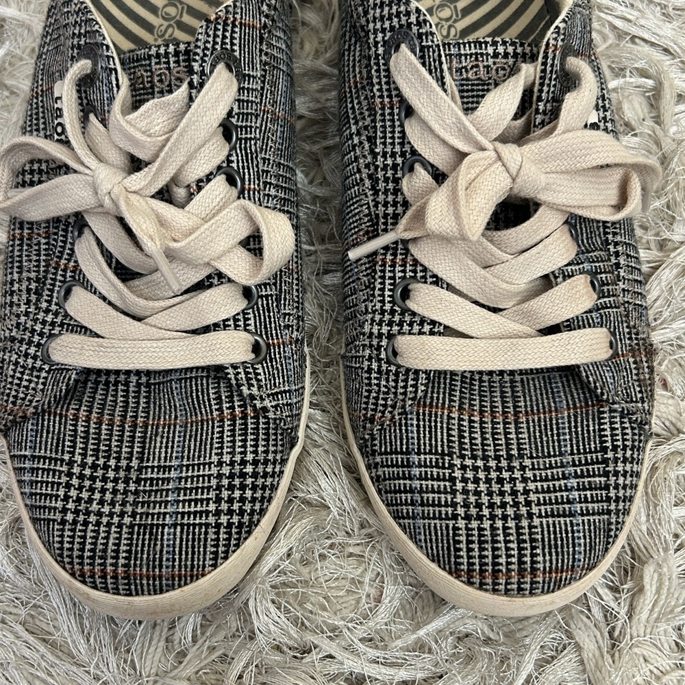 Taos Star Canvas Lace Up Sneakers in Black Plaid Sz 8 - Picture 7 of 12